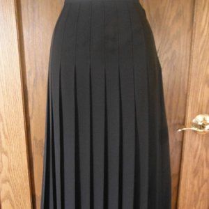 Doncaster Black Pleated Skirt full-length